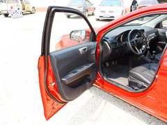 2013款 1.5L 手动 女性版