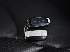 2013款 1.5L 手动 豪华版
