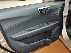 2013款 1.5L 手动 豪华版