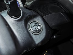 2013款 1.5L 手动 豪华版