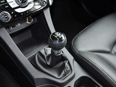 2013款 1.5L 手动 豪华版