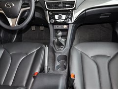 2013款 1.5L 手动 豪华版