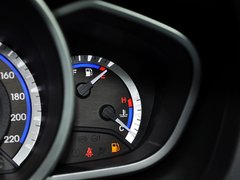 2013款 1.5L 手动 豪华版