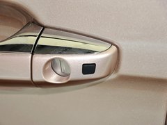 2013款 1.5L 手动 豪华版