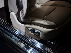 2013款 6.6T 标准型