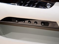2013款 6.6T 标准型