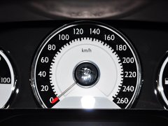 2013款 6.6T 标准型
