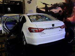 2013款 1.8T 自动 旗舰型
