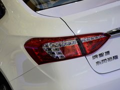 2013款 1.8T 自动 旗舰型