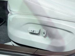 2013款 1.8T 自动 旗舰型