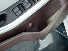 2013款 1.8T 自动 旗舰型