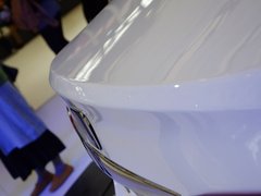 2013款 1.8T 自动 旗舰型