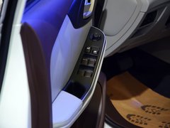 2013款 1.8T 自动 旗舰型