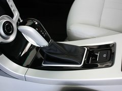 2013款 1.8T 自动 旗舰型