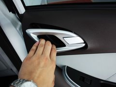 2013款 1.8T 自动 旗舰型
