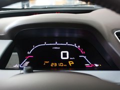2013款 1.8T 自动 旗舰型