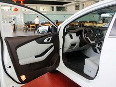 2013款 1.8T 自动 旗舰型