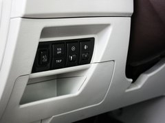 2013款 1.8T 自动 旗舰型