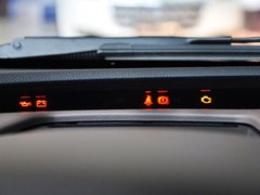 2013款 1.8T 自动 旗舰型