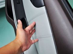 2013款 1.8T 自动 旗舰型