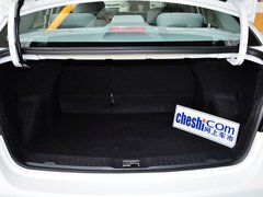 2013款 1.8T 自动 旗舰型