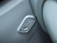 2013款 1.8T 自动 旗舰型