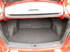 2013款 1.8T 自动 旗舰型