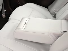 2013款 1.8T 自动 旗舰型
