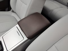 2013款 1.8T 自动 旗舰型
