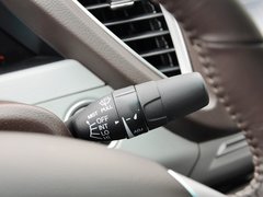 2013款 1.8T 自动 旗舰型