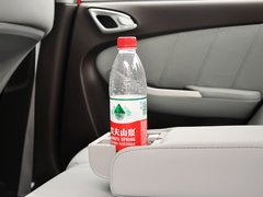 2013款 1.8T 自动 旗舰型