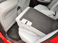 2013款 1.8T 自动 旗舰型