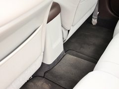 2013款 1.8T 自动 旗舰型