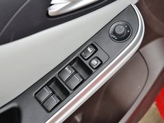2013款 1.8T 自动 旗舰型