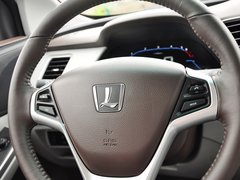 2013款 1.8T 自动 旗舰型