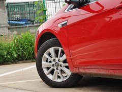 2013款 1.8T 自动 旗舰型