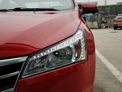 2013款 1.8T 自动 旗舰型