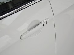 2013款 1.8T 自动 旗舰型