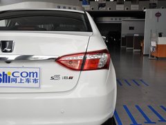 2013款 1.8T 自动 旗舰型