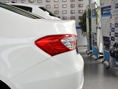 2013款 1.8T 自动 旗舰型