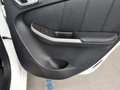 2013款 1.8T 自动 旗舰型