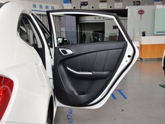 2013款 1.8T 自动 旗舰型