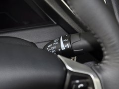 2013款 1.8T 自动 旗舰型