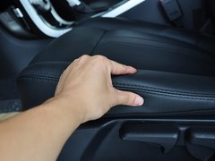 2013款 1.8T 自动 旗舰型