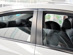 2013款 1.8T 自动 旗舰型