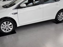 2013款 1.8T 自动 旗舰型