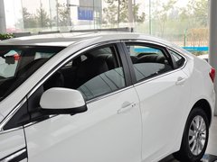 2013款 1.8T 自动 旗舰型