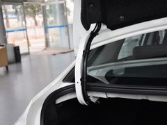 2013款 1.8T 自动 旗舰型