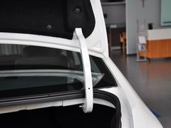 2013款 1.8T 自动 旗舰型