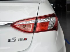2013款 1.8T 自动 旗舰型